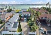 Macleans College zone, 4 beds + office room 2.5 baths house on 352m2 section, walks to school, beaches, 0.8 km to Bucklands Beach Primary School, 1.2 km to Bucklands Beach Intermediate, 1.3 km to Macleans College, 139 Bucklands Beach Road, Bucklands Beach, Auckland