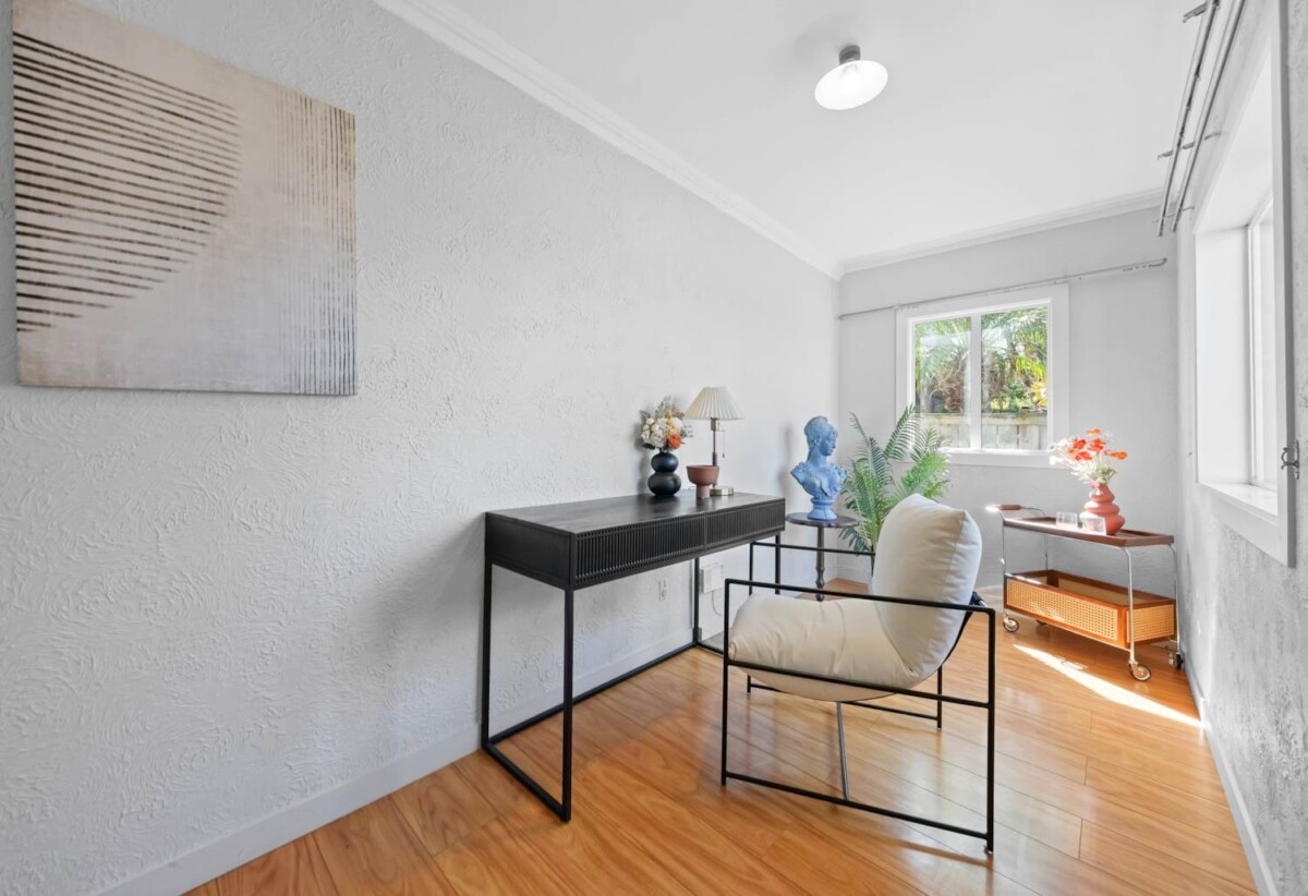 Macleans College zone, 4 beds + office room 2.5 baths house on 352m2 section, walks to school, beaches, 0.8 km to Bucklands Beach Primary School, 1.2 km to Bucklands Beach Intermediate, 1.3 km to Macleans College, 139 Bucklands Beach Road, Bucklands Beach, Auckland