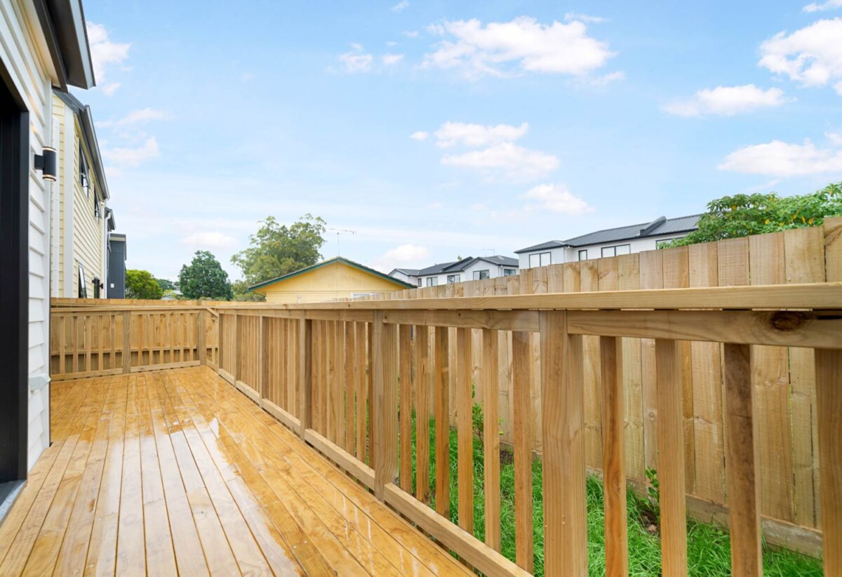 Brandnew standalone 4 beds 2.5 baths home with garage, 0.4 km to Howick Primary School, 0.6 km to Howick Intermediate, 1.4 km to Pakuranga College, 40A Finnerty Avenue, Howick, Auckland
