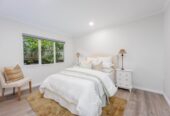 Located next to the iconic golf course, Renovated 6 beds 3 baths house with double garage on 800m2 section, 0.4 km to Albany Junior High School, 1.6 km to Albany School, 34 English Oak Drive, Albany, Auckland