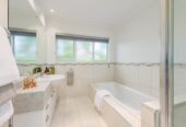 Located next to the iconic golf course, Renovated 6 beds 3 baths house with double garage on 800m2 section, 0.4 km to Albany Junior High School, 1.6 km to Albany School, 34 English Oak Drive, Albany, Auckland