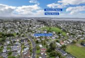 3 beds house with standalone double garage on 684m2 section, close to schools, scenic parks, shopping centres, 0.3 km to West Harbour School, 48 Fitzherbert Avenue, West Harbour, Auckland