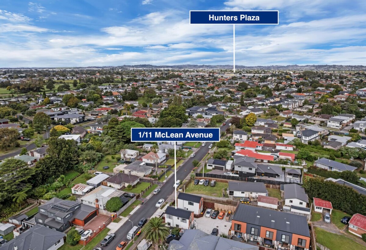 New CV has been updated to $660,000., standalone 2 beds 1.5 baths home with car park, 1.1 km to Papatoetoe West School and Papatoetoe Intermediate, 2.3 km to Papatoetoe High School, 1/11 McLean Avenue, Papatoetoe, Auckland