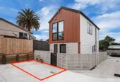 New CV has been updated to $660,000., standalone 2 beds 1.5 baths home with car park, 1.1 km to Papatoetoe West School and Papatoetoe Intermediate, 2.3 km to Papatoetoe High School, 1/11 McLean Avenue, Papatoetoe, Auckland