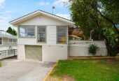 3 beds 2 baths house with garage and workshop on 736m2 section, 1 standalone space with 1 bath and lounge, 0.4 km to New Windsor School, 1.3 km to Lynfield College, 1.8 km to Blockhouse Bay Intermediate, 14 Pasteur Place, New Windsor, Auckland