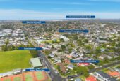 Brick and tile 3 beds 2.5 baths house on 1/2 share of 1,012m² section, A standout feature is the consented hair salon space with Certificate of Compliance, complete with its own bathroom, separate entrance and driveway access, close to schools, shops, beach, 61 Wellington Street, Howick, Auckland