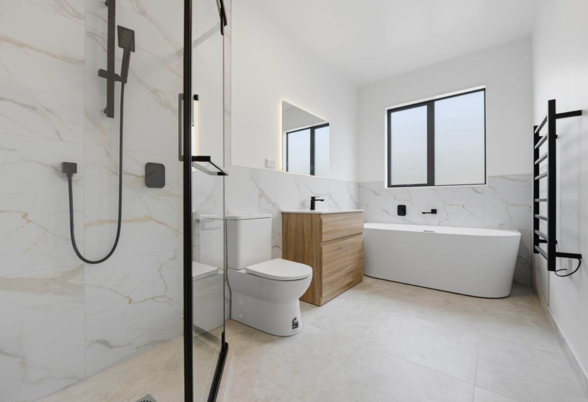 Brandnew 4 beds 2.5 baths house with double garage, deck and backyard on 500m2 section, 1.1 km to Clevedon School, 8 Kakano Street, Clevedon, Auckland