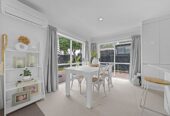 Auckland Girls’ Grammar School and Mt Albert Grammar School zone, Brick 3 beds 2 baths house with carport and backyard, close to shops, schools, 2 km to Maungawhau School, 1.3 km to Auckland Normal Intermediate, 2.9 km to Mt Albert Grammar School, 4.1 km to Auckland Girls’ Grammar School, 29A Marsden Avenue, Mt Eden, Auckland
