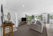 Auckland Girls’ Grammar School and Mt Albert Grammar School zone, Brick 3 beds 2 baths house with carport and backyard, close to shops, schools, 2 km to Maungawhau School, 1.3 km to Auckland Normal Intermediate, 2.9 km to Mt Albert Grammar School, 4.1 km to Auckland Girls’ Grammar School, 29A Marsden Avenue, Mt Eden, Auckland