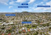 Auckland Girls’ Grammar School and Mt Albert Grammar School zone, standalone fully fenced 3 beds 2 baths house with garage, 0.2 km to Maungawhau School, 1.3 km to Auckland Normal Intermediate, 2.9 km to Mt Albert Grammar School, 4.1 km to Auckland Girls’ Grammar School, 29A Marsden Avenue, Mt Eden, Auckland