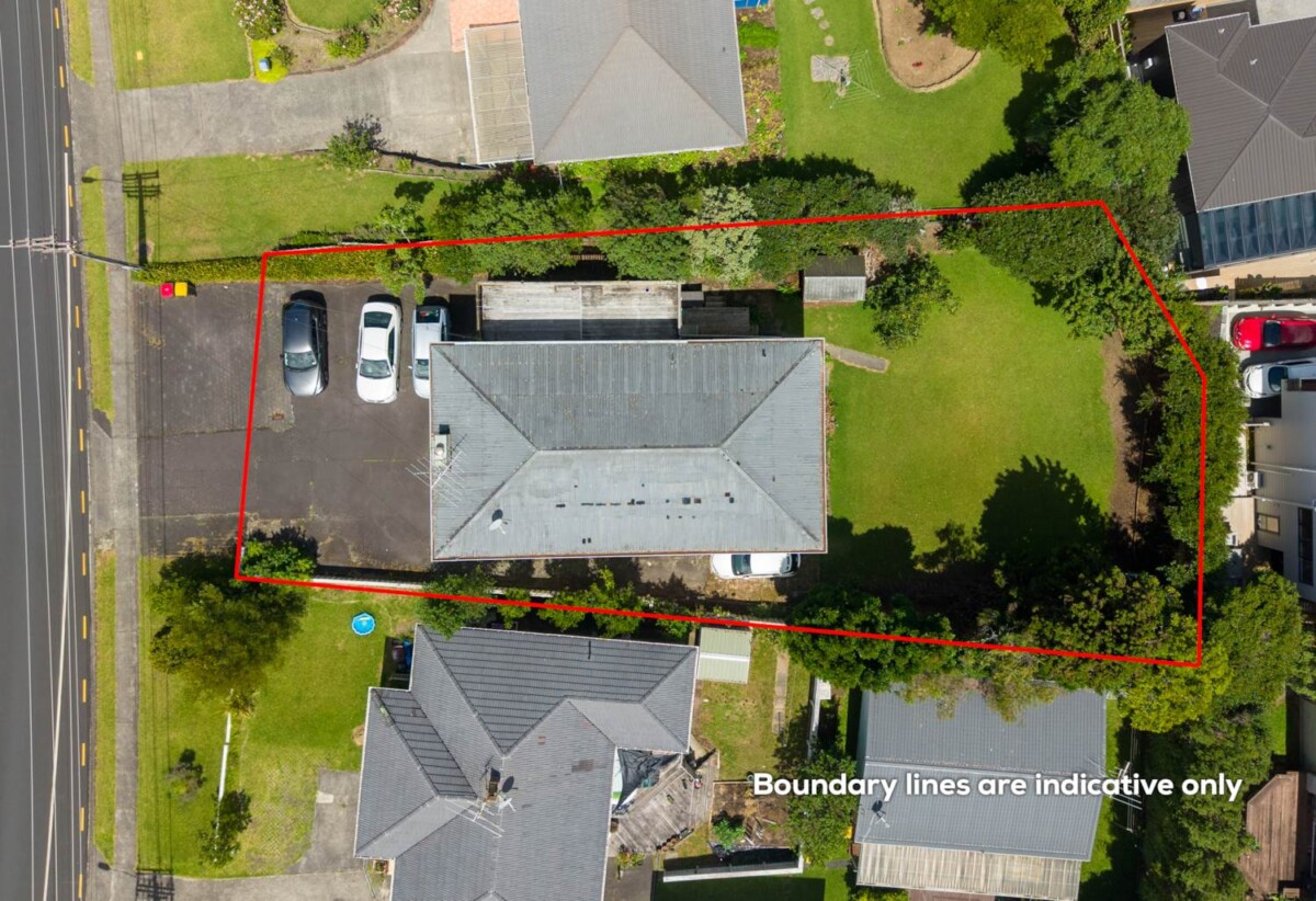 Double Westlake school zone, Zoned Residential Mixed Housing Urban, 5 beds 2 baths house with garage on 807m2 section, 0.6 km to Wairau Intermediate School, 1 km to Sunnynook School, 1.1 km to Campbells Bay School, 2 km to Westlake Boys’ High School, 2.5 km to Westlake Girls’ High School, 234 Forrest Hill Road, Forrest Hill, Auckland