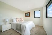 5 beds 3 baths house with double garage on 676m2 section, 1.1 km to Sunnyvale School, 1.2 km to Bruce McLaren Intermediate School, 2.3 km to Henderson High School, 15 Mara Way, Sunnyvale, Auckland
