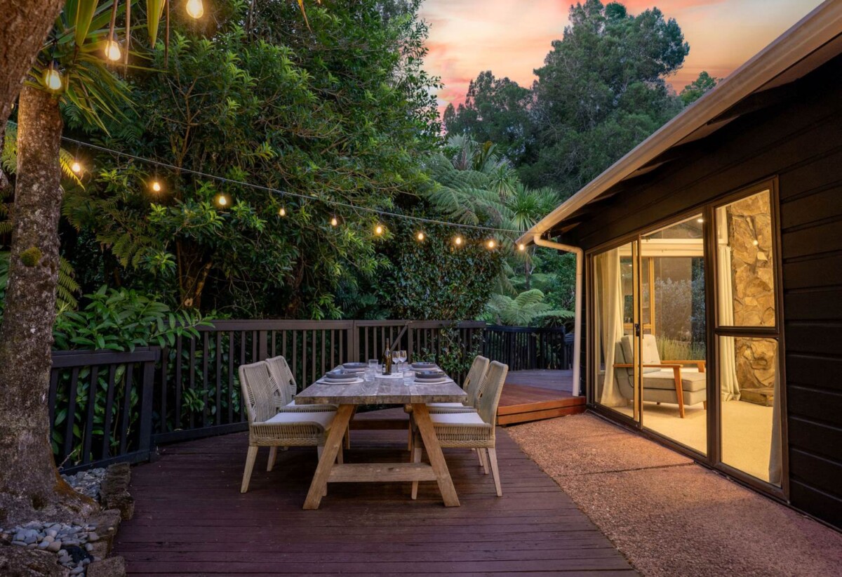 3 beds + sleepout (or 4th bed) 1 bath house with double garage on 1063m2 section, 0.7 km to Long Bay College and Long Bay School, 2.3 km to Northcross Intermediate, 9 Awaruku Road, Torbay, Auckland
