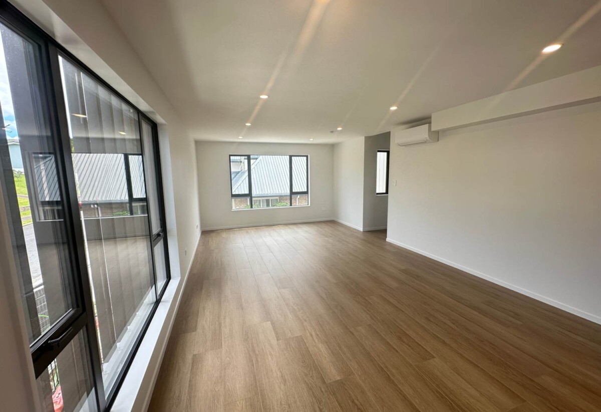 For rent, Brandnew 3 beds 3 baths townhouse with garage, available 25th February, 1/8 Grove Lane, Pakuranga, Auckland