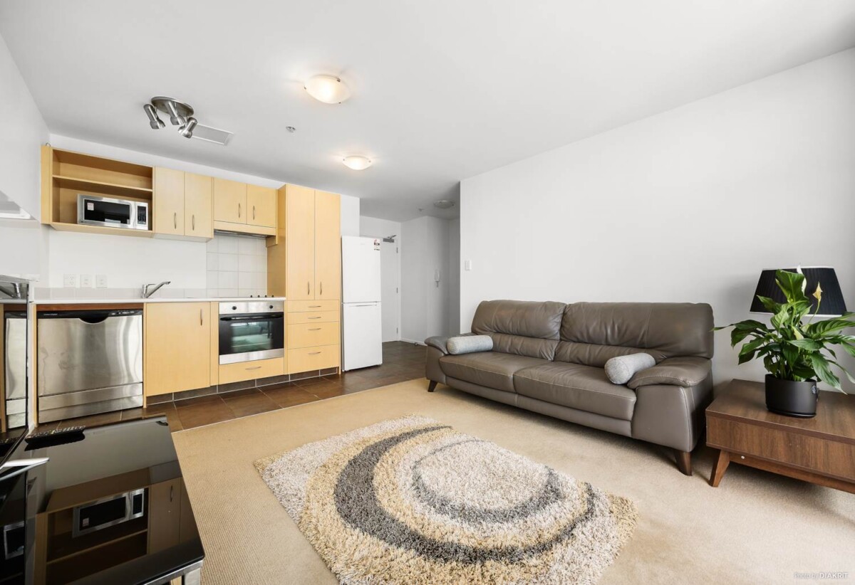 Auckland Girls’ Grammar School zone, sea views, Pet-friendly ,50m2 freehold 2 beds 1 bath apartment with car park, move-in ready, Full furniture package is included, 1404/1 Parliament Street, City Centre, Auckland