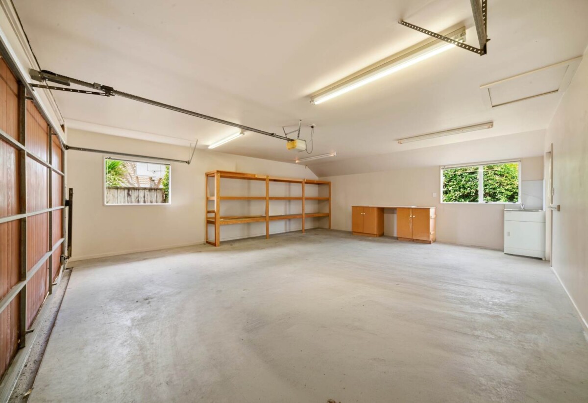 4 beds 2 baths house with double garage on 644m2 section, close to schools, Hobsonville Centre, Westgate Mall, motorway access, 0.3 km to Hobsonville School, 1.8 km to Hobsonville Point Secondary School, 22 Suncrest Drive, West Harbour, Auckland