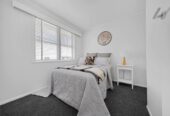 3 beds 2 baths house, 3 beds main home upstairs, 1 rumpus room 1 bath 1 sewing or hobby room 1 large storage room (previously a garage). downstairs, 0.2 km to Pakuranga Intermediate, 0.4 km to Pakuranga Heights School, 0.9 km to Edgewater College, Lot 1/22 Elizabeth Street, Pakuranga Heights, Auckland