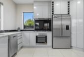 In Established Karaka Lakes community, 4 beds 2.5 baths house with double garage on 576m2 section, close to schools, shops, motorway access, 0.7 km to Hingaia Peninsula School, 1.1 km to Rosehill Intermediate, 1.2 km to Rosehill College, 41 Pickaberry Avenue, Karaka, Auckland