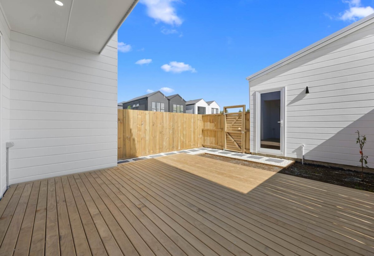 182m2 Brandnew 4 beds 2.5 baths home with garage, n a High-Growth Neighbourhood and convenient Auckland suburb, 109 Tributary Parade, Karaka, Auckland