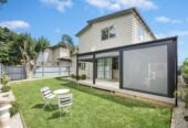 Mt Roskill Grammar school zone, 5 beds 3.5 baths house with double garage on 410m2 section, minutes to schools, shops, motorway access, 0.5 km to Hay Park School and Waikowhai Intermediate, 1.2 km to Mt Roskill Grammar, 84A Oakdale Road, Hillsborough, Auckland