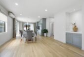 Mt Roskill Grammar school zone, 5 beds 3.5 baths house with double garage on 410m2 section, minutes to schools, shops, motorway access, 0.5 km to Hay Park School and Waikowhai Intermediate, 1.2 km to Mt Roskill Grammar, 84A Oakdale Road, Hillsborough, Auckland