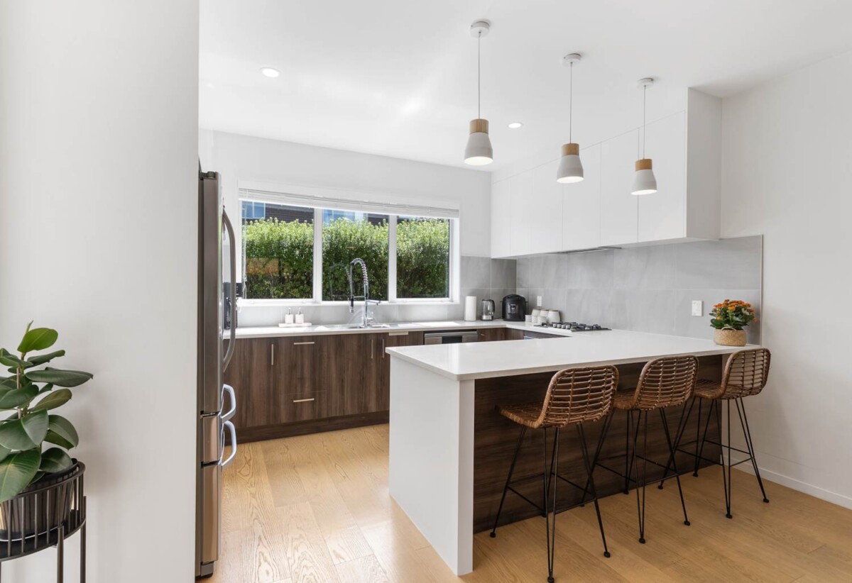 Vendors relocating, Standalone 4 beds + study room 2 baths house with garage and A large covered deck and swing on 224m2 section, close to WestCity Henderson Mall, Sunnyvale Train Station, schools, parks, 0.5 km to Sunnyvale School, 1 km to Bruce McLaren Intermediate School, 1.7 km to Henderson High School, 37 Sunshine Boulevard, Sunnyvale, Auckland