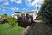 3 beds 2 baths house, 3 beds main home upstairs, 1 rumpus room 1 bath 1 sewing or hobby room 1 large storage room (previously a garage). downstairs, 0.2 km to Pakuranga Intermediate, 0.4 km to Pakuranga Heights School, 0.9 km to Edgewater College, Lot 1/22 Elizabeth Street, Pakuranga Heights, Auckland