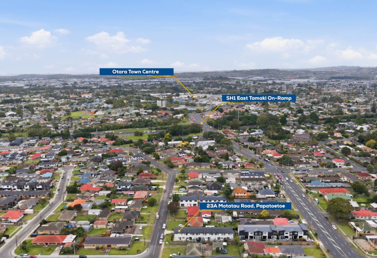 Move-in ready, Freehold 4 beds 2.5 baths home with garage, 0.9 km to Papatoetoe Central School and Papatoetoe Intermediate, 1.3 km to Papatoetoe High School, 23A Motatau Road, Papatoetoe, Auckland