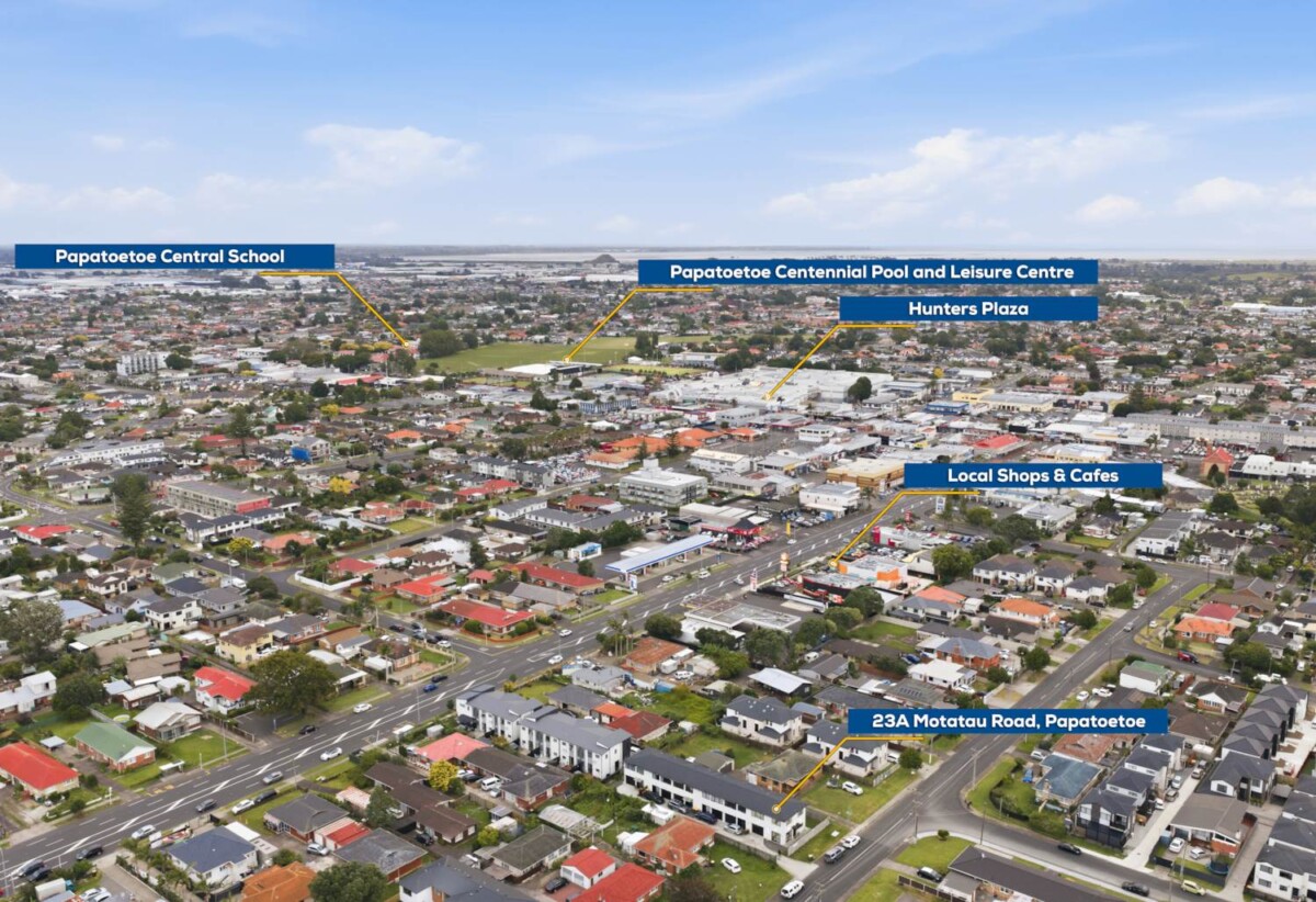 Move-in ready, Freehold 4 beds 2.5 baths home with garage, 0.9 km to Papatoetoe Central School and Papatoetoe Intermediate, 1.3 km to Papatoetoe High School, 23A Motatau Road, Papatoetoe, Auckland