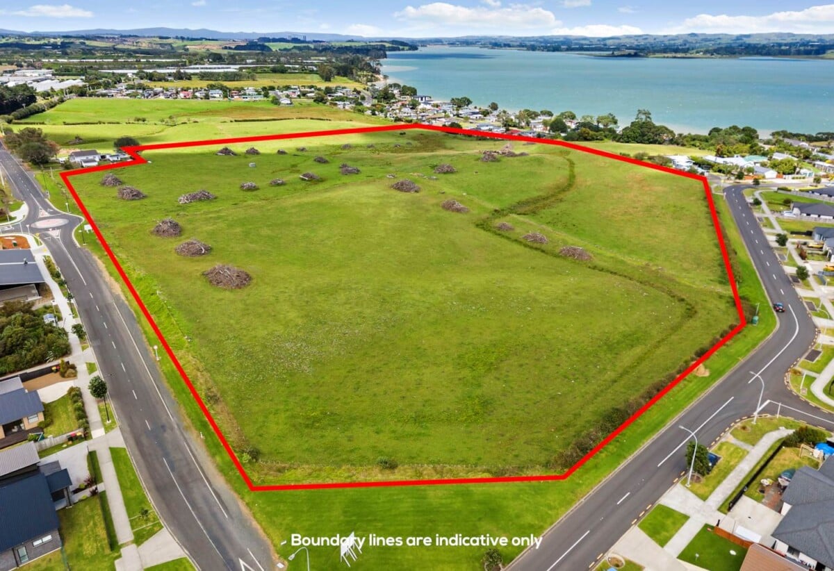 7.9870ha section, This massive 7.9870 Ha (more or less) corner block has been officially rezoned to Mixed Housing Suburban, Ready to develope, 80 McLarin Road, Glenbrook, Auckland
