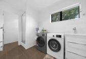 Brick and tile 4 beds 2.5 baths house with garage on 766m2 section, with 2 standalone big storage rooms, 0.6 km to Conifer Grove School, 7 Zenith Place, Conifer Grove, Auckland