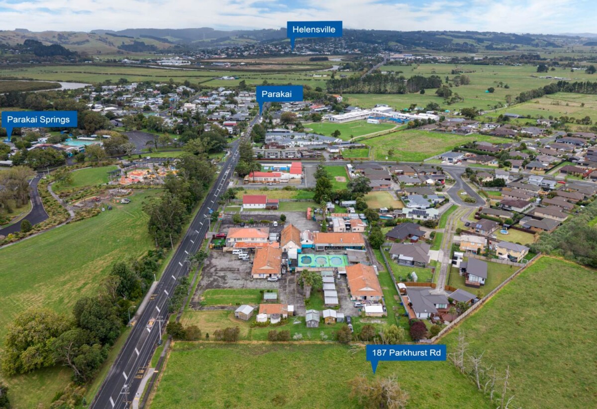 MORTGAGEE SALE, 4047m2 section, Business Neighbourhood Centre Zone, encompasses a range of uses subject to Council Consent, including terraced housing, accommodation or motel use, offices, and commercial or retail spaces, 0.5 km to Parakai School, 187 Parkhurst Road, Parakai, Auckland