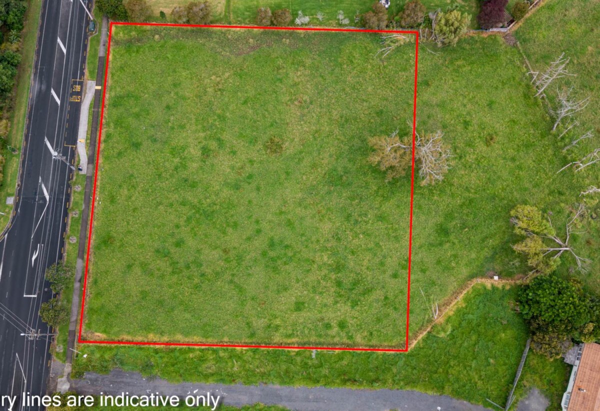 MORTGAGEE SALE, 4047m2 section, Business Neighbourhood Centre Zone, encompasses a range of uses subject to Council Consent, including terraced housing, accommodation or motel use, offices, and commercial or retail spaces, 0.5 km to Parakai School, 187 Parkhurst Road, Parakai, Auckland