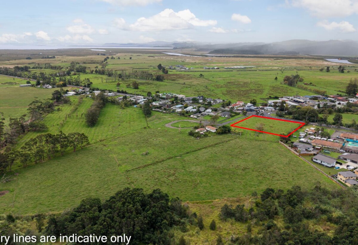 MORTGAGEE SALE, 4047m2 section, Business Neighbourhood Centre Zone, encompasses a range of uses subject to Council Consent, including terraced housing, accommodation or motel use, offices, and commercial or retail spaces, 0.5 km to Parakai School, 187 Parkhurst Road, Parakai, Auckland