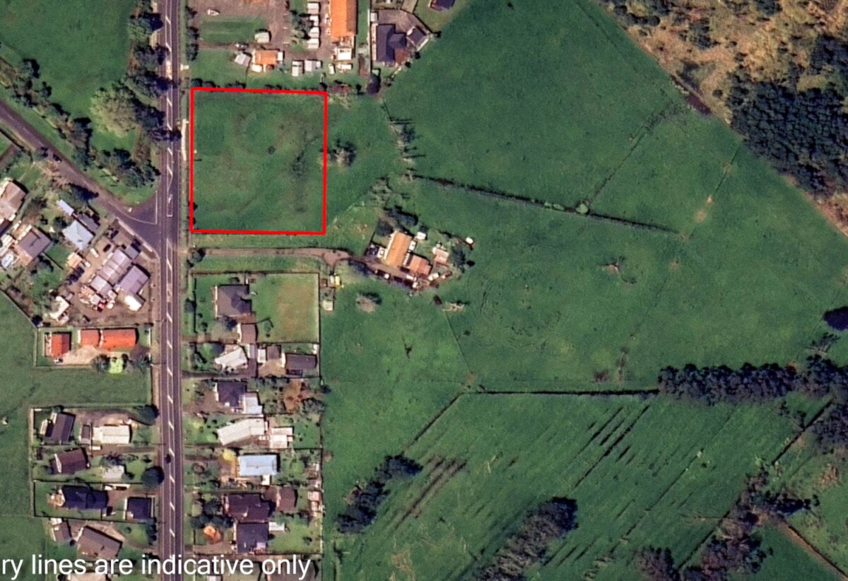 MORTGAGEE SALE, 4047m2 section, Business Neighbourhood Centre Zone, encompasses a range of uses subject to Council Consent, including terraced housing, accommodation or motel use, offices, and commercial or retail spaces, 0.5 km to Parakai School, 187 Parkhurst Road, Parakai, Auckland