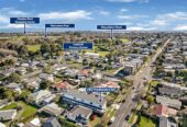 Must sell, 3 beds 2.5 baths home with garage, Road Frontage, Close to schools, parks & local shops, 0.2 km to Leabank School and James Cook High School, 1.4 km to Manurewa Intermediate, 1/65 Friedlanders Road, Manurewa, Auckland