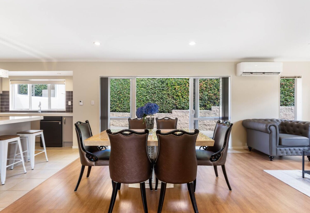 4 beds 2 baths house with double garage on 492m2 section, 0.5 km to Mission Heights Primary School, 0.7 km to Mission Heights Junior College, 1.5 km to Ormiston Senior College, 2 Leburn Crescent, Flat Bush, Auckland