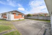Westlake Girls’ High School and Takapuna Grammar School zone, Brick and tile 2 beds 1 bath home with garage, 1/4 Share of 1214m2 section, move-in ready, 0.5 km to Hauraki School, 1 km to Takapuna Grammar School, 4/30 Jutland Road, Hauraki, Auckland