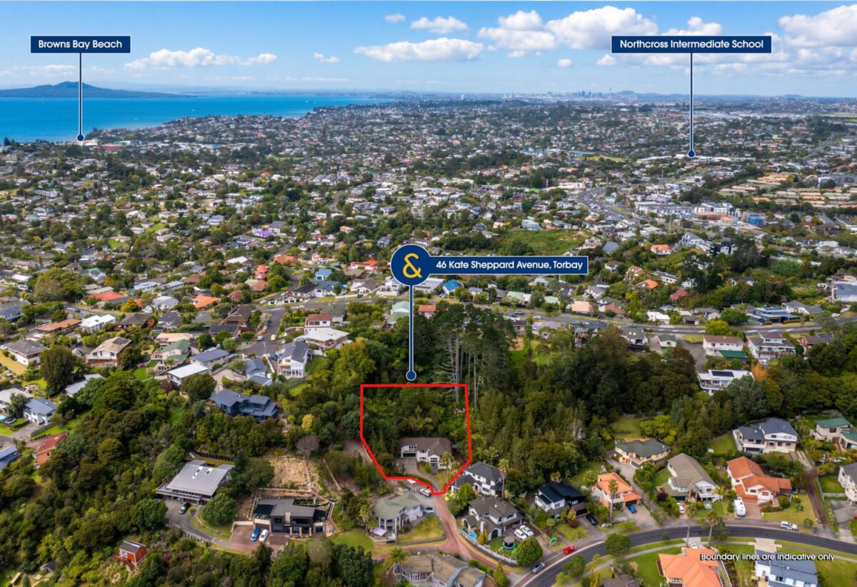 Renovated 5 beds 3 baths house with double garage on 3150m2 section, 0.8 km to Glamorgan School, 1.3 km to Northcross Intermediate, 1.7 km to Long Bay College, 46 Kate Sheppard Avenue, Torbay, Auckland