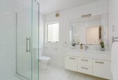 Renovated 5 beds 3 baths house with double garage on 3150m2 section, 0.8 km to Glamorgan School, 1.3 km to Northcross Intermediate, 1.7 km to Long Bay College, 46 Kate Sheppard Avenue, Torbay, Auckland