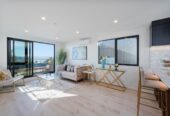 Hilltop Sea View, Brandnew freehold 4 beds 3 baths home with garage, Underfloor heating , The vendor has applied for a Stamford 10-Year New Build Guarantee, 0.7 km to Kauri Park School, 1.2 km to Birkdale Intermediate School, 8B Hadfield Street, Beach Haven, Auckland