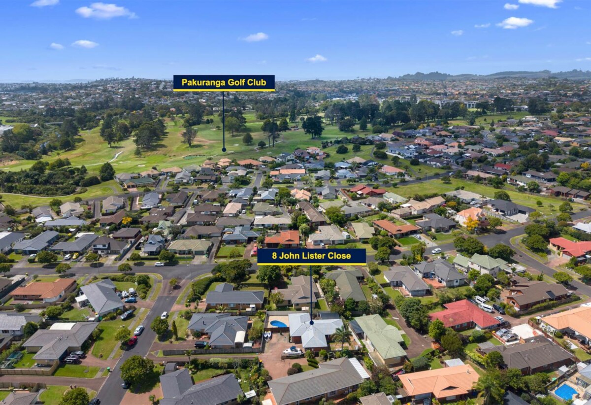 Must sell, Brick and tile 4 beds 2 baths house with double garage on 615m2 section, private swimming pool, close to schools, reserve, shopping centres, golf club, 2 km to Botany Downs School, 2.6 km to Pakuranga College, 2.7 km to Howick Intermediate, 8 John Lister Close, Golflands, Auckland