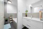 Must sell, Brick and tile 4 beds 2 baths house with double garage on 615m2 section, private swimming pool, close to schools, reserve, shopping centres, golf club, 2 km to Botany Downs School, 2.6 km to Pakuranga College, 2.7 km to Howick Intermediate, 8 John Lister Close, Golflands, Auckland