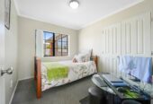 Must sell, Brick and tile 4 beds 2 baths house with double garage on 615m2 section, private swimming pool, close to schools, reserve, shopping centres, golf club, 2 km to Botany Downs School, 2.6 km to Pakuranga College, 2.7 km to Howick Intermediate, 8 John Lister Close, Golflands, Auckland
