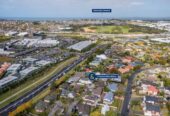 Once in 20 years, 5 beds 3 baths house with double garage on 413m2 section, minutes to schools, Albany Mall, parks, motorway access, 1.2 km to Pinehill School (Browns Bay), 1.3 km to Albany Senior High School, 1.7 km to Albany School, 2.2 km to Albany Junior High School, 17 Kanuka Way, Albany, Auckland