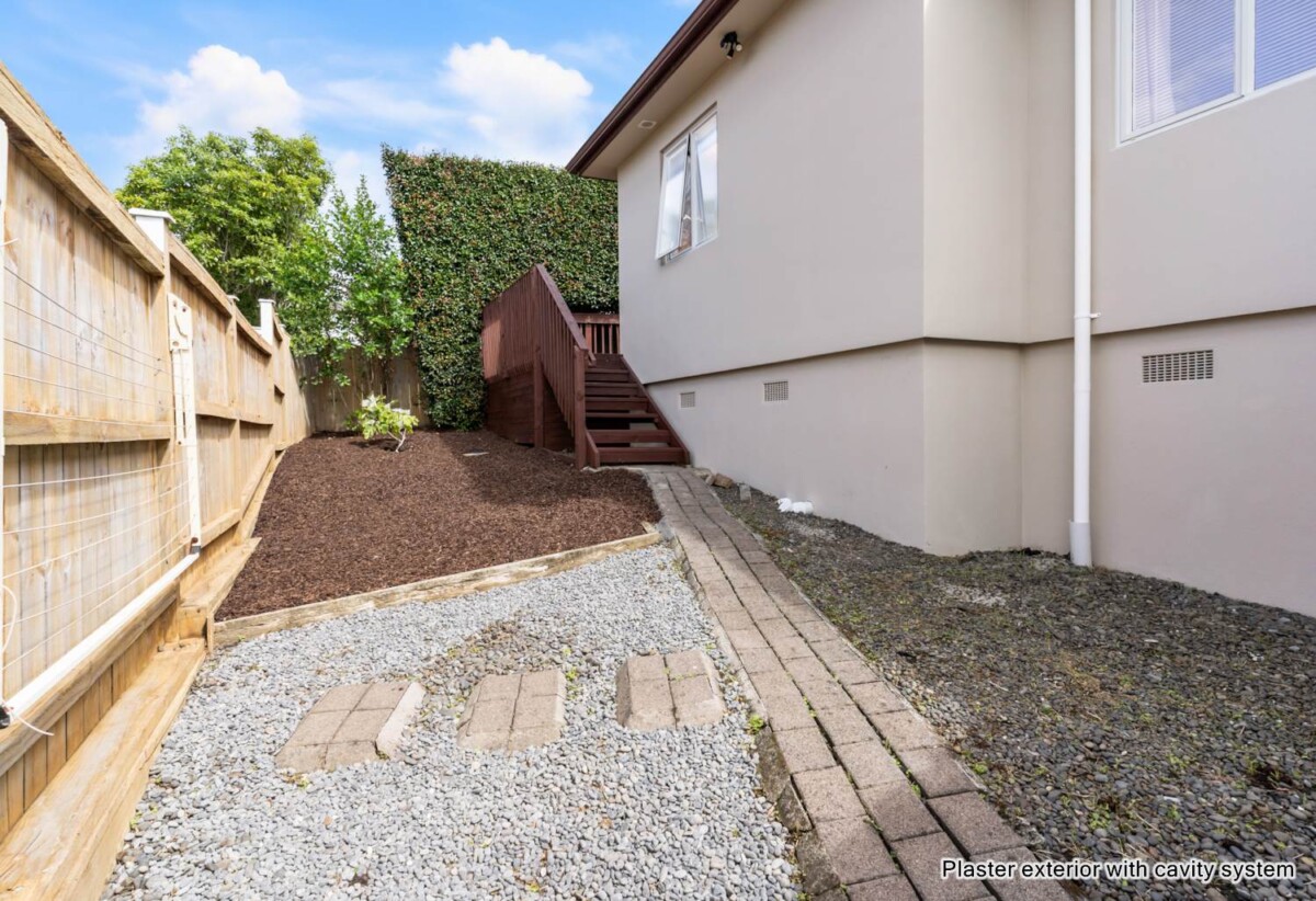 4 beds 2 baths house with double garage on 492m2 section, 0.5 km to Mission Heights Primary School, 0.7 km to Mission Heights Junior College, 1.5 km to Ormiston Senior College, 2 Leburn Crescent, Flat Bush, Auckland