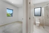 131m2 3 beds 2.5 baths home with garage, Only a two-minute walk to Seaside Park, close to schools, shopping centres, motorway access, 1.1 km to Otahuhu Intermediate, 1.6 km to Fairburn School, 2.6 km to Otahuhu College, 7/224 Princes Street East, Otahuhu, Auckland
