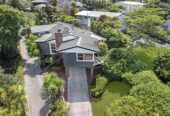 Rangitoto College zone, 4 beds 2 baths house with garage and study nook, 0.5 km to Murrays Bay School and Murrays Bay Intermediate, 1.1 km to Rangitoto College, 1/7 Jutland Street, Mairangi Bay, Auckland