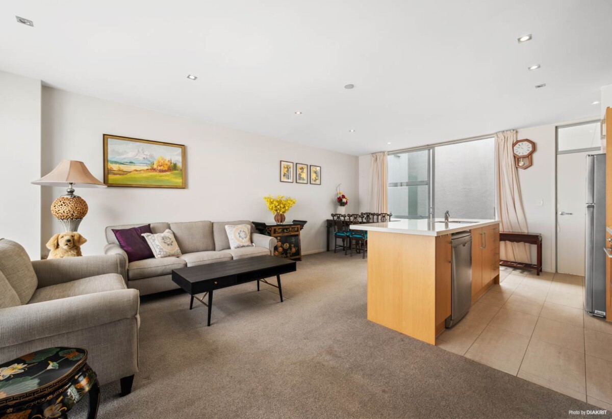 Double Grammar school zone, 72m2 2 beds 1 bath 1 car park apartment, Epsom Central Living, 1.7 km to Epsom Girls’ Grammar School, 2.6 km to Auckland Grammar, 1G/1C Queen Mary Avenue, Epsom, Auckland