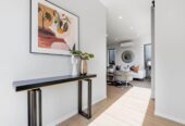 Standalone 4 beds 2.5 baths house with garageon 215m2 section, with Kauri Glen Reserve next door, close to schools, shops, parks, 0.4 km to Northcote College, 0.9 km to Willow Park School, 1.4 km to Northcote Intermediate School, 57A Tui Glen Road, Birkenhead, Auckland